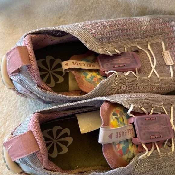 Nike vapormax sneakers sz 10 - Picture 6 of 9